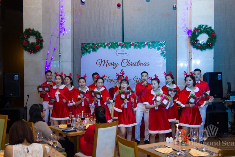 A wonderful and elegant Christmas Eve at Diamond Sea Hotel